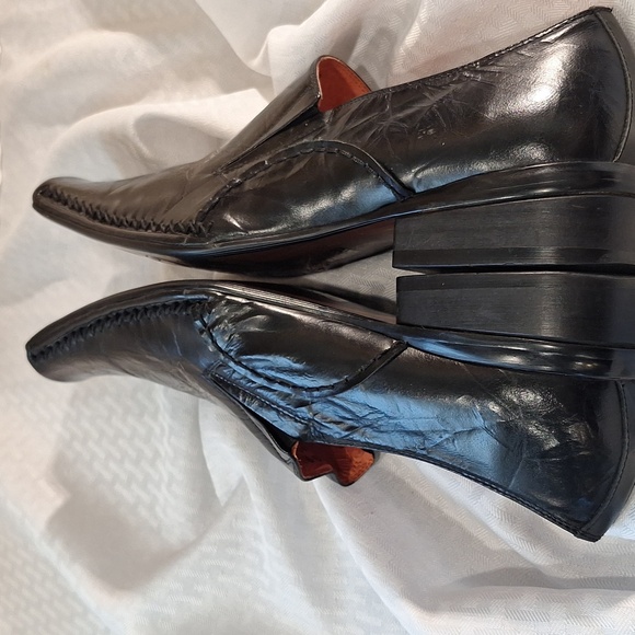 Robert Wayne Romeo Men's Black Leather Slip-On Shoes - Picture 7 of 11